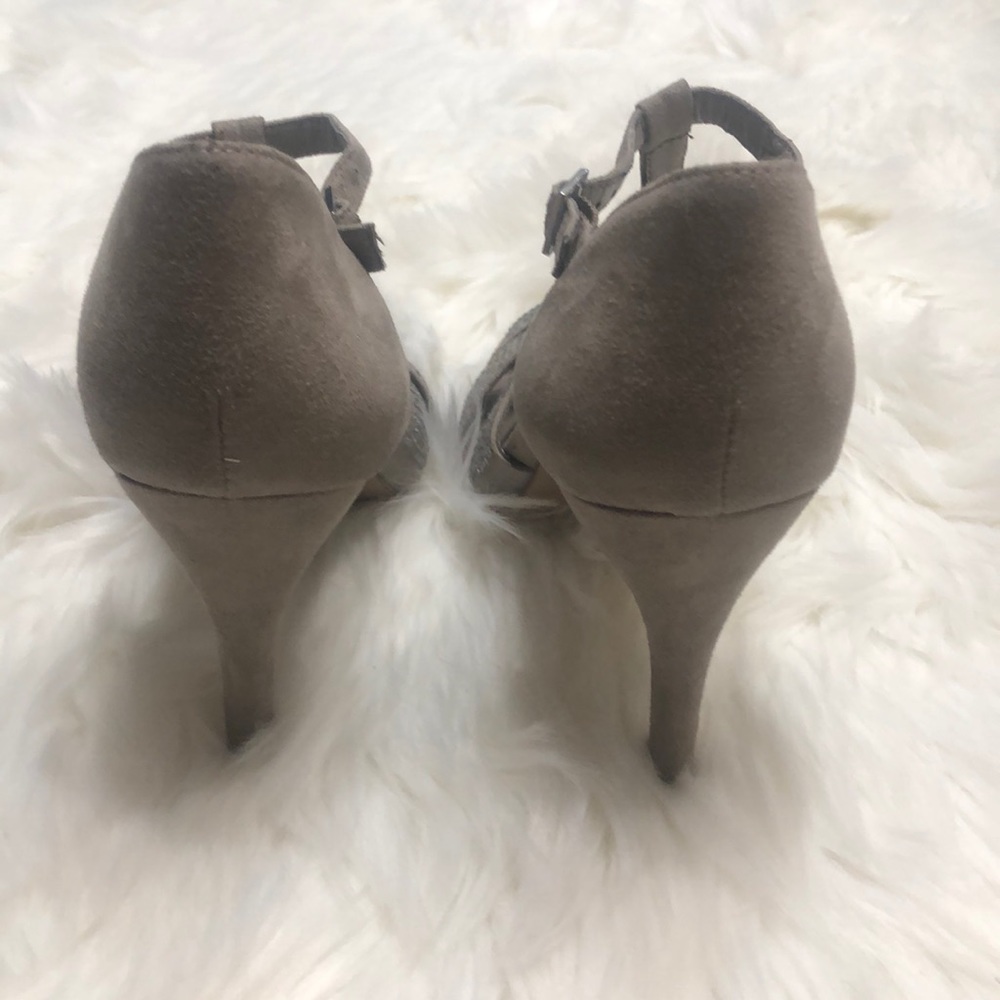 Jessica Simpson taupe  Rhinestone-heels Size 8 - Picture 3 of 8